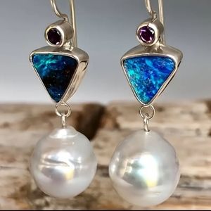 Elegant Silver Plated Geometric/Vintage Opal & Faux Pearl Drop Earrings.